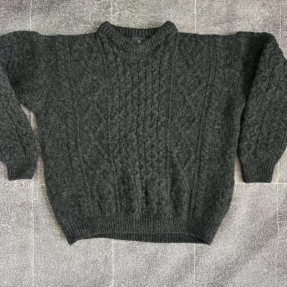 Men's Aran Woollen Mills Listowel Aran Cabled Knit Gray Crewneck Sweater Sz L